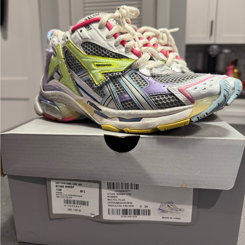 Balenciaga Women's loo Runners Sneakers in Grey